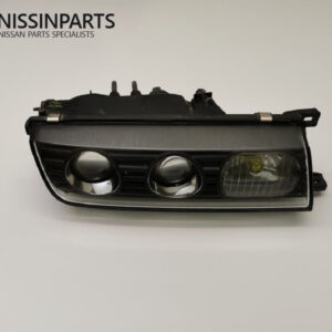 NISSAN CEFIRO A31 DRIVERS HEADLIGHT